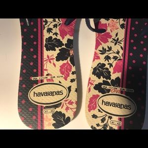 NWT Havianas Flip Flops size 11/12